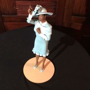 Figure Grace and Mercy lady